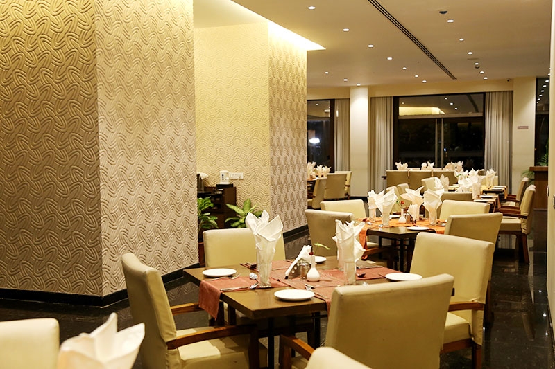 Dining 4