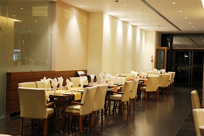 Dining 6